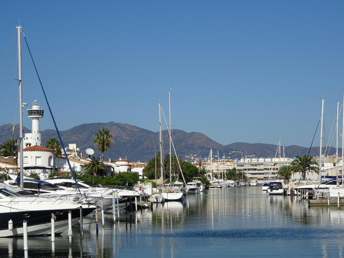 Empuriabrava Apartaments - Nº4 Luaran gambar